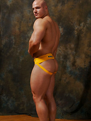 Bodybuilder Kyle Stevens shows off his ass and jockstrap