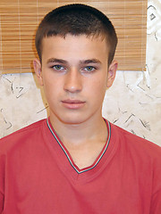 Badass twink gets all naked and shows some skin