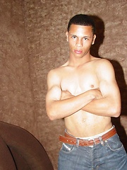 Smooth latino rubs his muscled ass in the shower