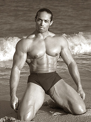 Superstrong bodybuilder Emilio Santana