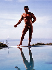 Muscle man naked outdoors
