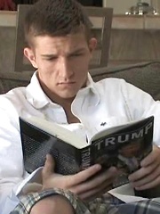 College dude do jacking off