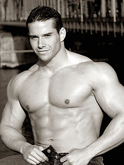 Roberto Castellano posing outdoors