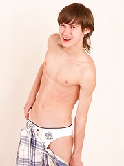 Straight 18 y.o. Johny Nightwill makes himself a super lad