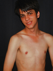 Shosei is a very sexy twink from Osaka