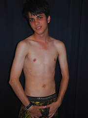 Shosei is a very sexy twink from Osaka