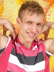 Blonde boy Bradley solo pics