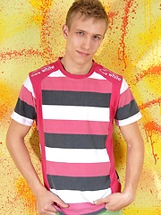 Blonde boy Bradley solo pics