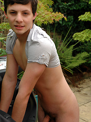Bike boy Callum rides into town